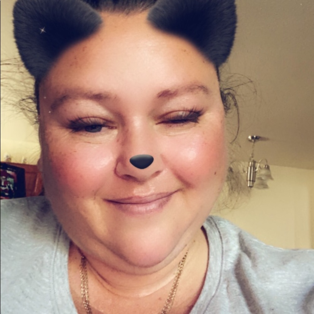 Meet your Posher, Lacy